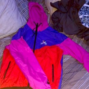 Size (M) color pink, red, blue.